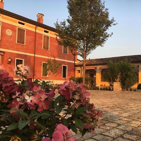 Agriturismo Corte Palazzo Marcaria Exterior foto