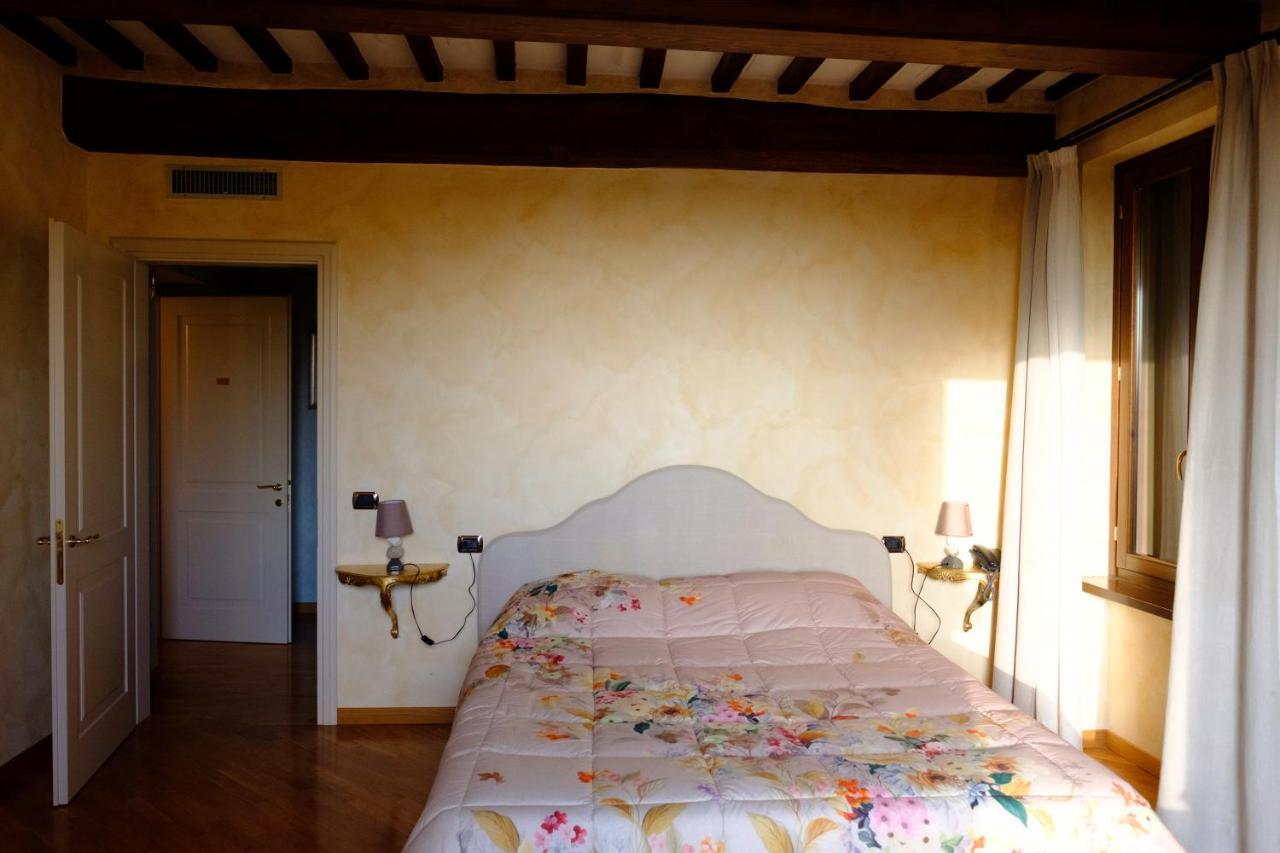 Agriturismo Corte Palazzo Marcaria Exterior foto